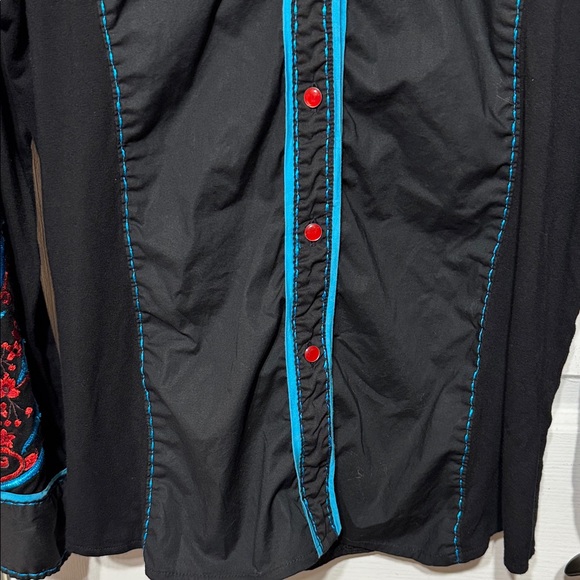 Embroidered Black and Blue Button Down Western Style Shirt Pit-pit 24” - Picture 5 of 10